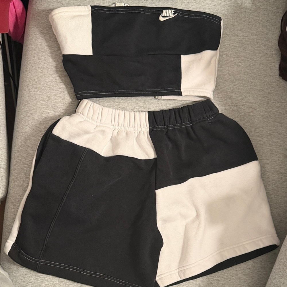 Nike Women's Athletic Set in Black and White